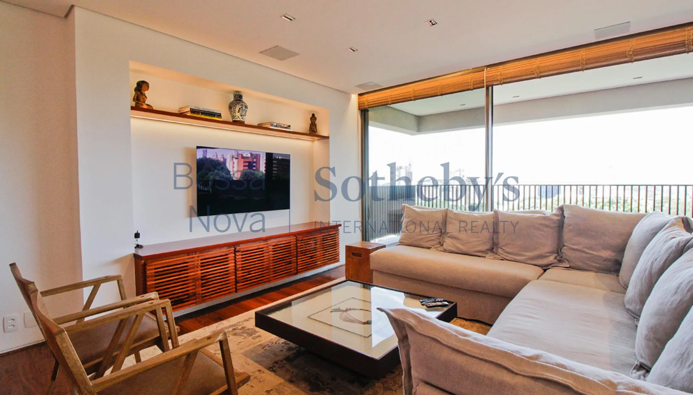 Apartamento em prédio projetado por Sidônio Porto - Vila Madalena, São ...