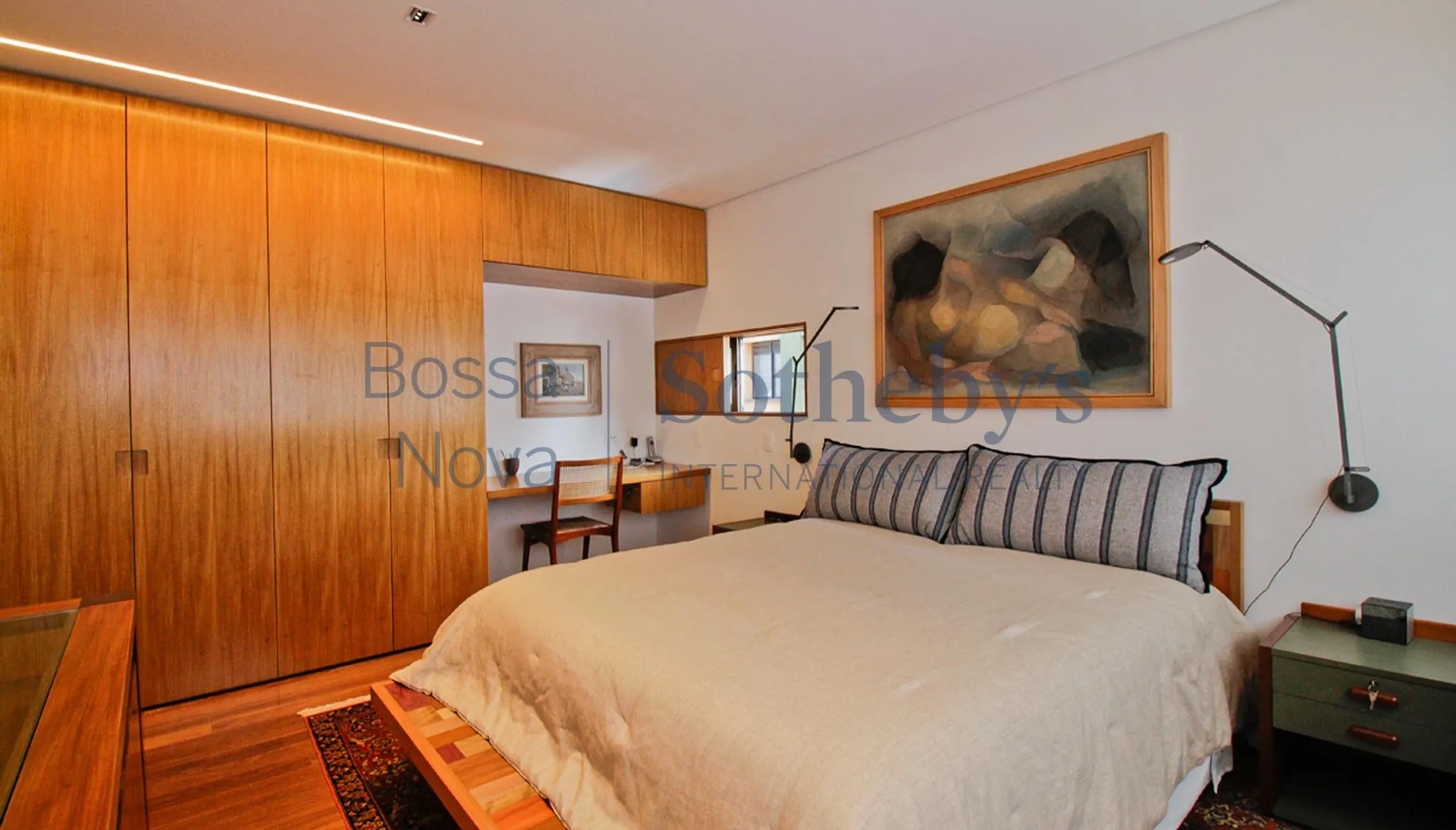 Apartamento em prédio projetado por Sidônio Porto - Vila Madalena, São ...